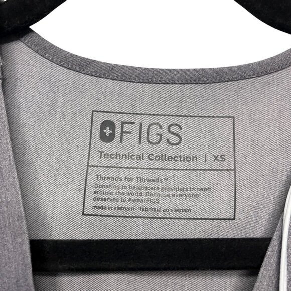 NEW Figs Technical Collection Catarina One Pocket Scrub Top Size XS Gray LOGO - Picture 5 of 10